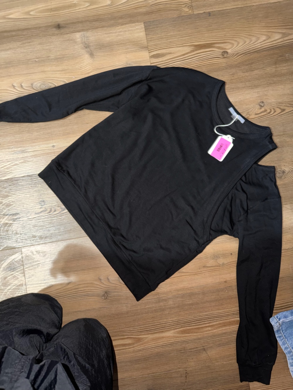 Tart Black Off-Shoulder Women's Sweater